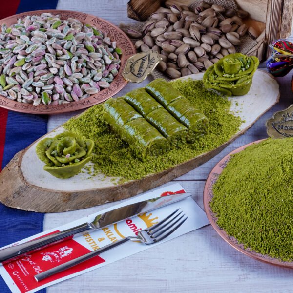 Pistachio Roll Tray(1Kg.)